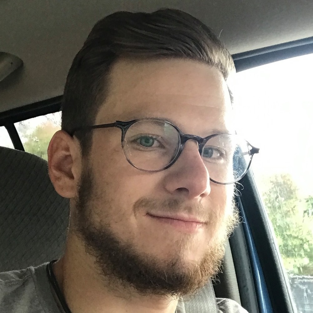 Meet your Posher, Cory